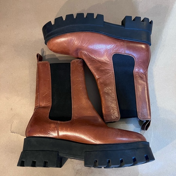 Gianni Bini Down-Town Brown Genuine Leather Chlesea Sole Platform Boots US 10 M - Picture 5 of 12